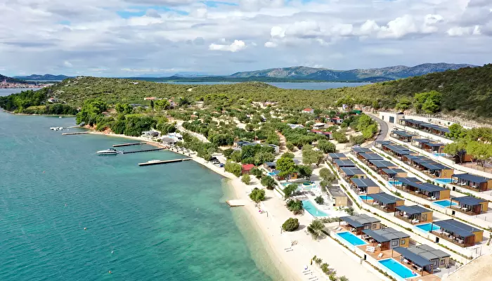 Olivia Green Camping.