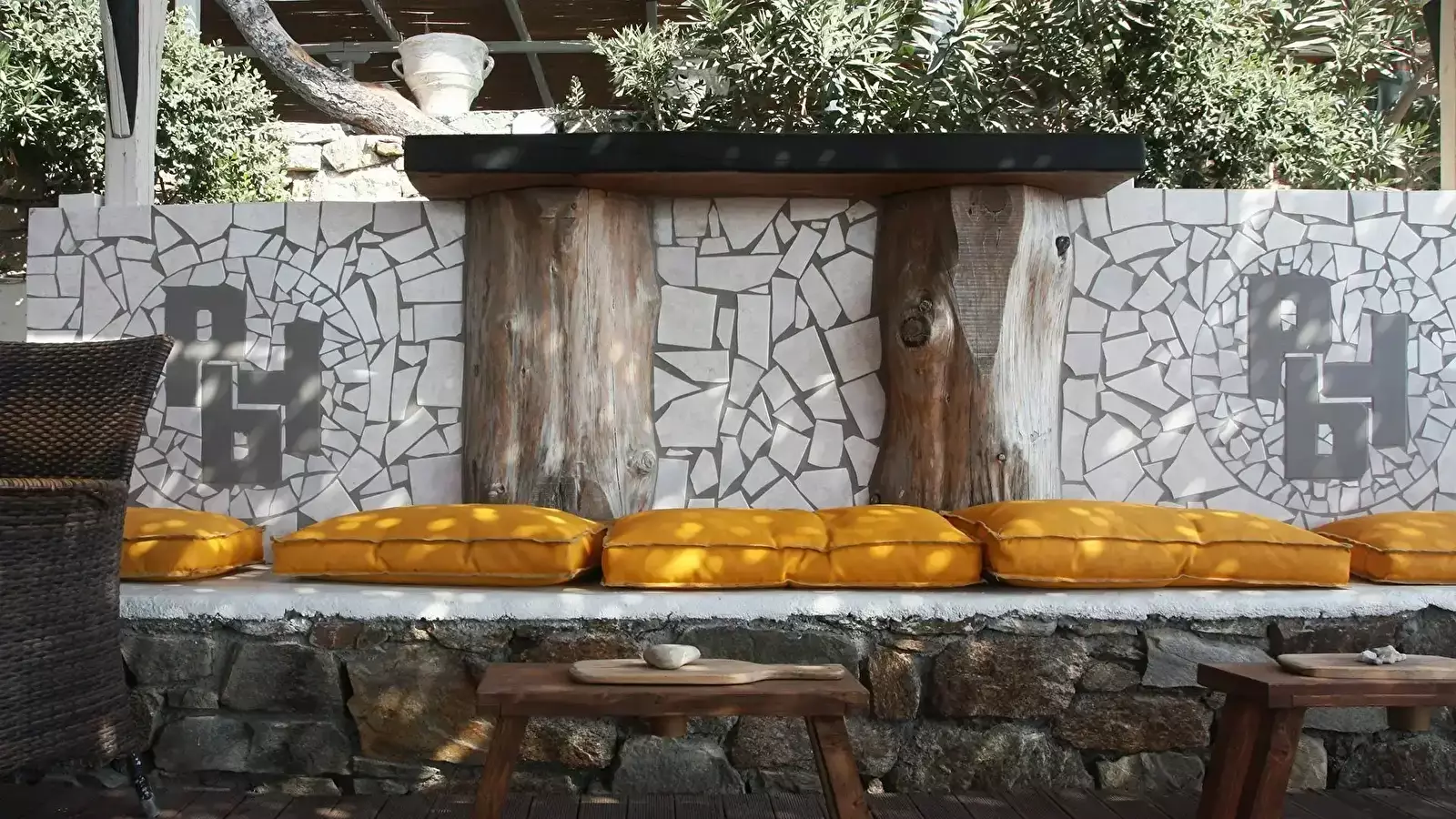 Café-Bar-Restaurant Paraga Beach Hostel & Camping
