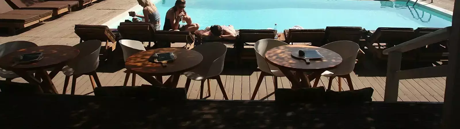Piscine Paraga Beach Hostel & Camping