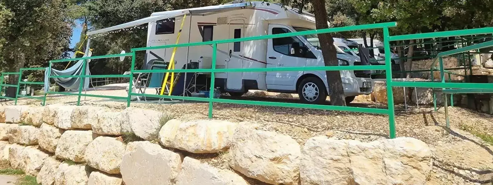 Campervan pitch Porton Nature Hideouts