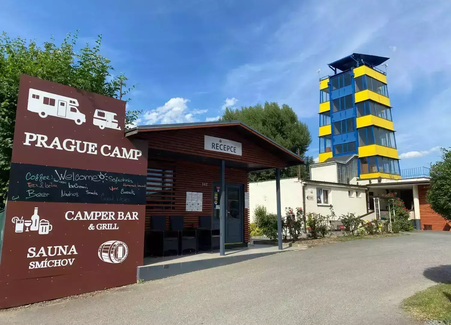 Eingang Praguecamp