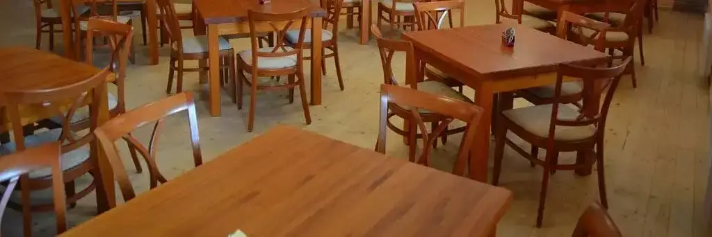 Kavárna restaurace bar Resort Camp Dešná