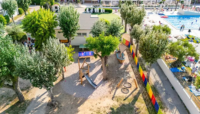 Stork Family Collection - Club del Sole.