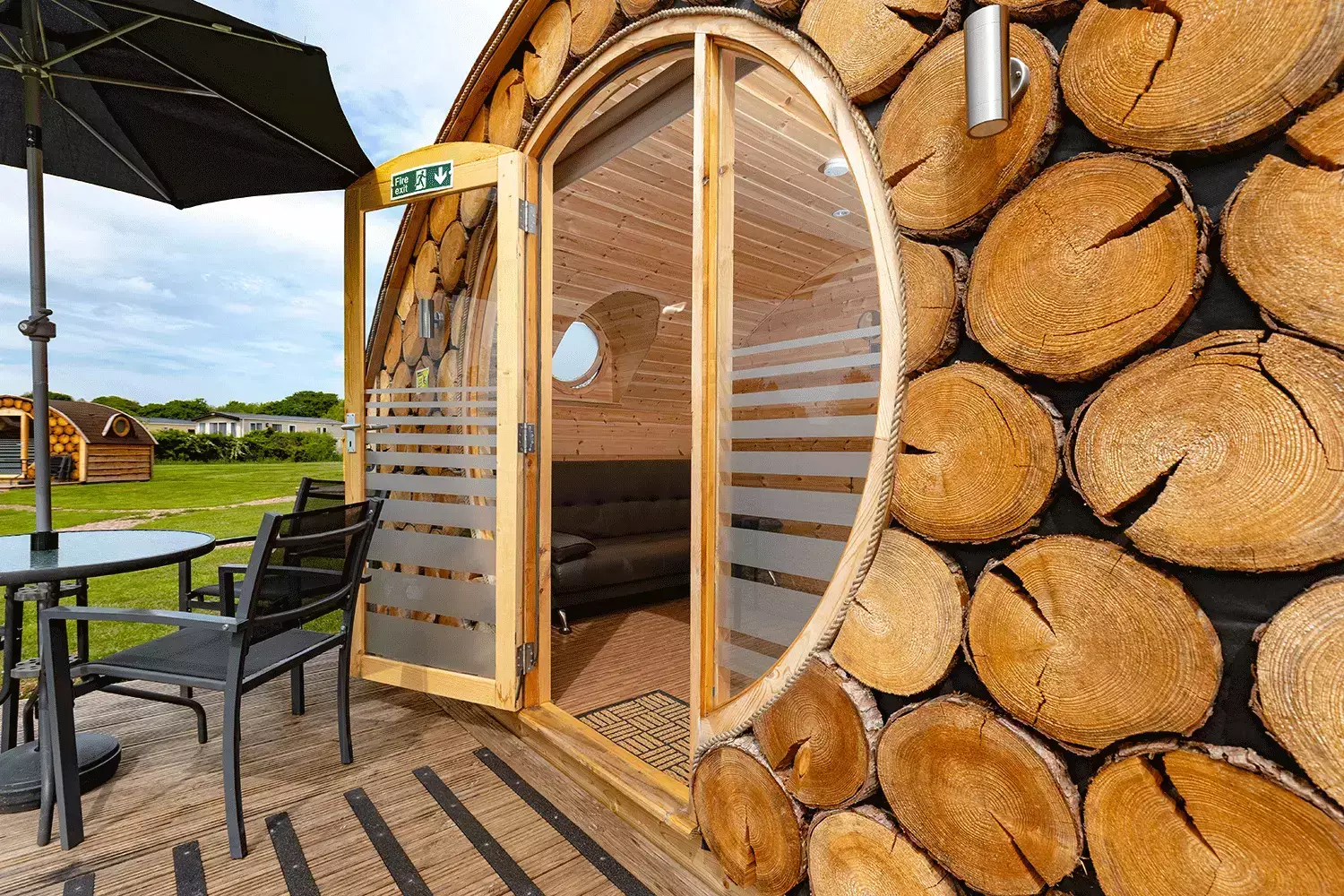 Wine barrel - camping barrel Stratford Parks Holiday park