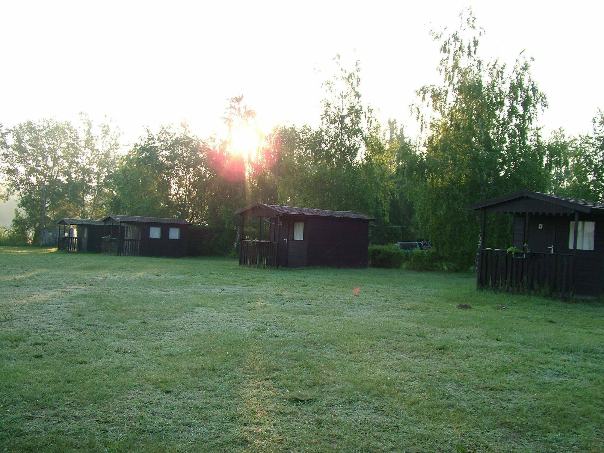 sziksósfürdő naturista strand és kemping