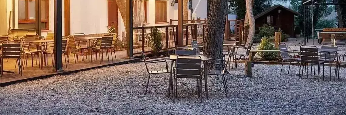Kavárna restaurace bar Taiga Lake Caspe