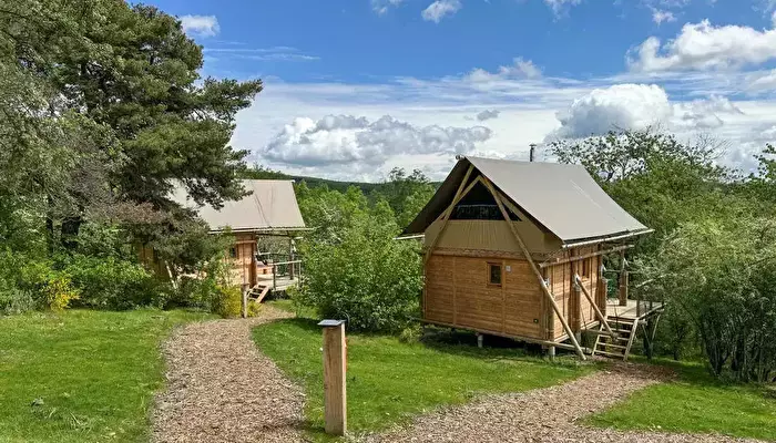 Village Huttopia Pays de Condrieu.